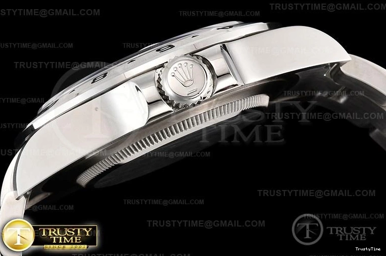 0413 ROLEXP0245A – Explorer II Lightweight 973